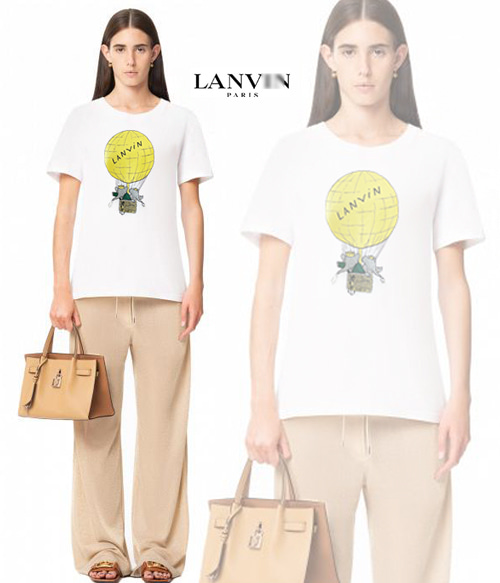 Lanvi*(or) Print T-Shirt $450.00 넥라인 아래 브랜드 로고 자수까지 아주 사랑스러운 일러스트티!!