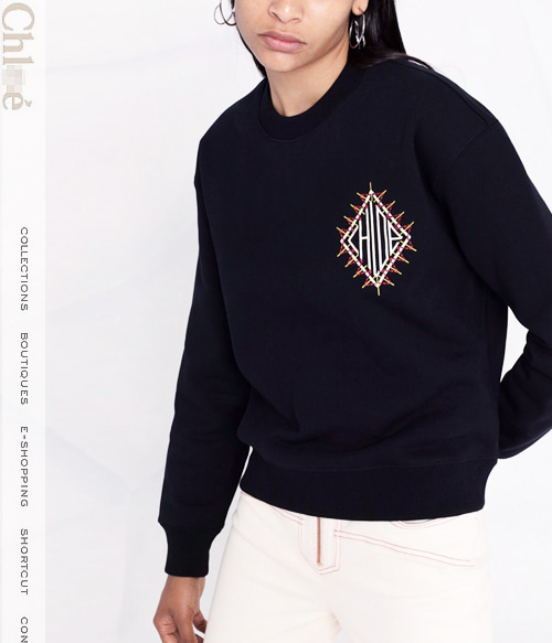 Chlo*(or) embroidered crew-neck sweatshirt $639.00  깔끔하면서도 로고자수 포인트로 스타일리시하게!! ;피팅추가