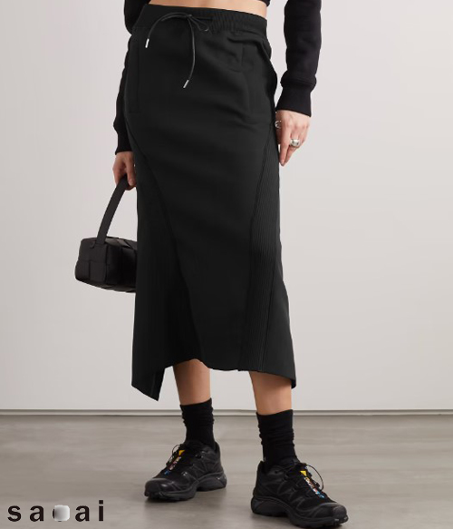 SACA*(or) Midi Skirt; $790 블랙의 시크함에 허리밴딩으로 더욱 편하게 만나보실수 있는 롱스커트!!
