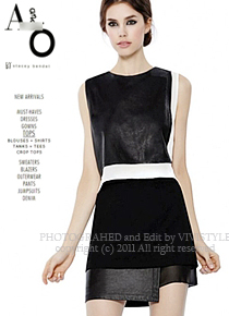 Alice + Oliv** (or) Leather &amp; Silk-Trimmed Mini Skirt ;한눈에봐도 값어치가 느껴지는~하프프라이스 가격으로 만나보세요!!!