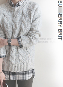 burberr*(or) siena cashmere sweater - 브랜드네임이 아깝지 않은 최고의 터칭감~ 매장가48만원;;