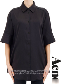 Acn* Studios(OR) black shirts;내츄럴한 느낌을 주면서 멋내고 싶은날.. 그럴때 입어주면 참 좋겠다는^^