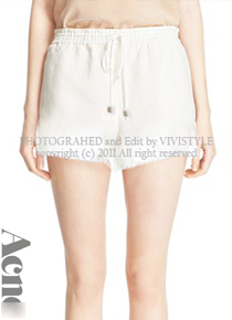 Acn* studio(or) white shorts;올 여름 필수아이템!!레그라인이 아주 슬림해보여요^^ ;피팅추가