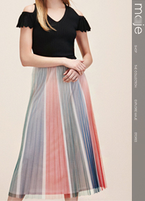 maj*(or) Color-Blocked Pleated Skirt;$290.00 안입은듯 가벼운 핏감의 스타일리시한 플리츠스커트!!