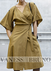 Vanessa Brun*(or) dress;$400 입어보면 반하지 않을수 없는 드라마틱한 핏감!!